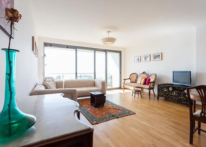 Flh Expo Flat With View
